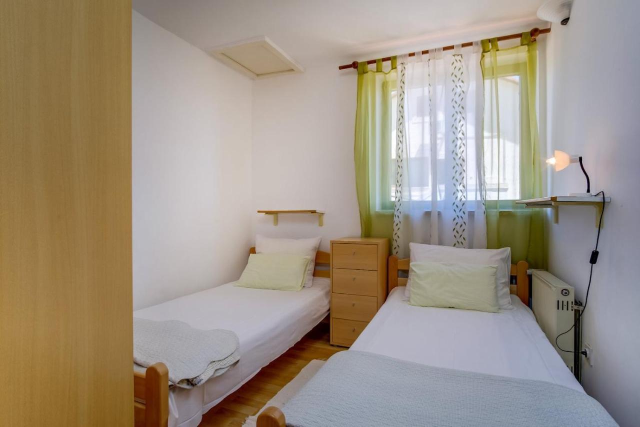Apartmani Nadalina Veli Lošinj Exterior foto