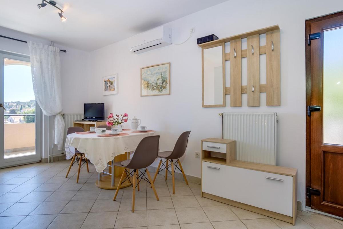 Apartmani Nadalina Veli Lošinj Exterior foto